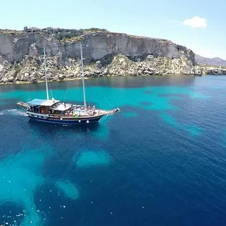 Botel Damla Deniz